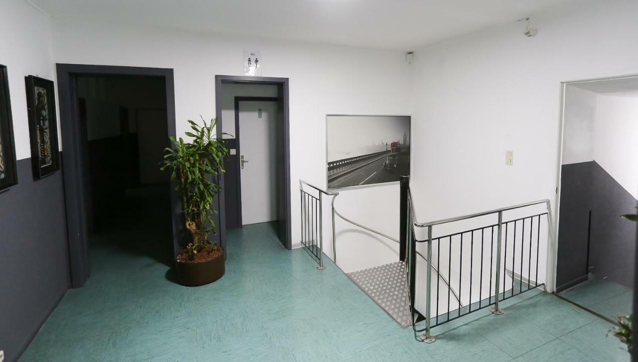 Enna-Zimmervermietung Hambourg Extérieur photo
